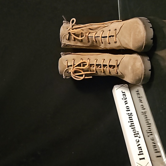 Manas Designs leather lace up lug sole ankle boots - Picture 3 of 9